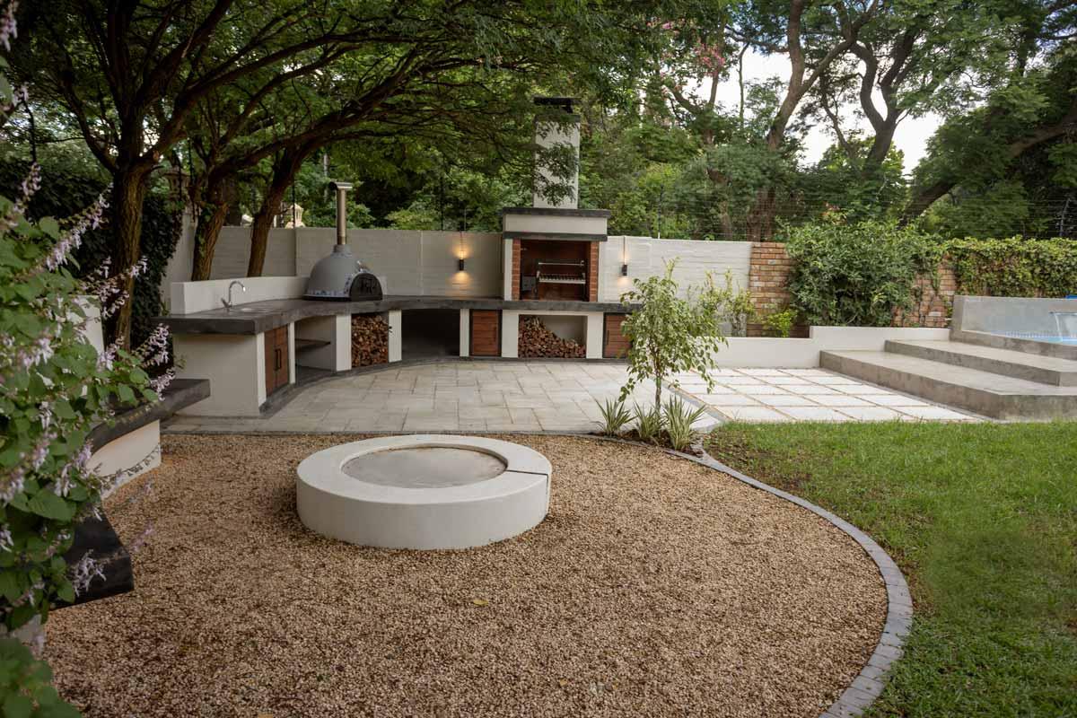 Transforming Visions into Distinctive Living & Outdoor Spaces